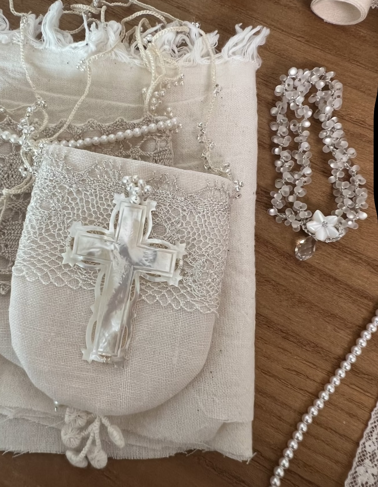 Linen, Pearl and silver bag