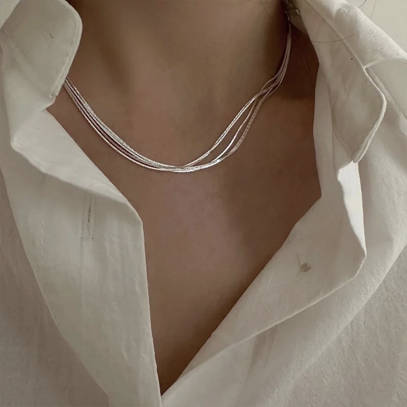 Wave shaped silver necklace